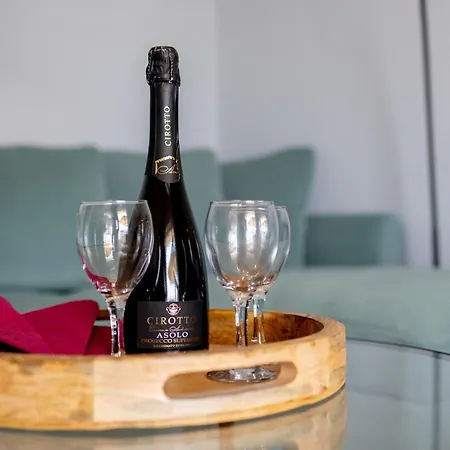 Foce Charming Seaview Flat شقة سانريمو