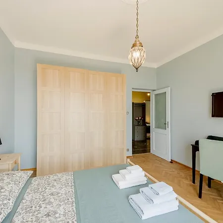 Apartamento Guesthost - Foce Charming Seaview Flat San Remo