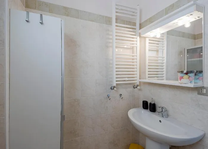 Apartmán Guesthost - Foce Charming Seaview Flat