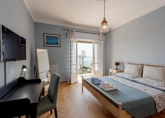 Apartmán Guesthost - Foce Charming Seaview Flat *