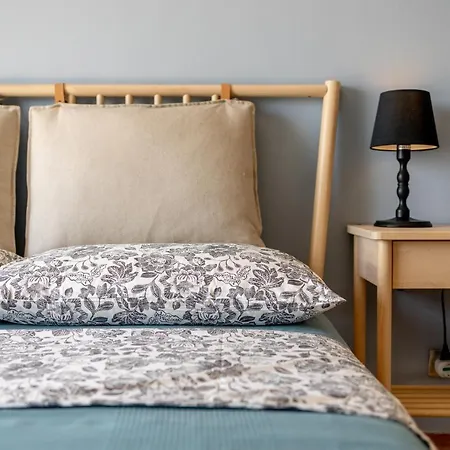 Apartment Guesthost - Foce Charming Seaview Flat *